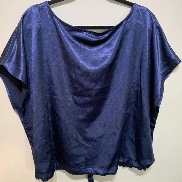 Elegant Blue Satin Top - Picture 8 of 10